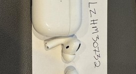 Used
													Apple AirPods Pro 1st Gen - MagSafe Case, photo 3 of 3