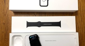 Good
													Apple Watch Series 4 44mm - Gray, A1978 - GPS, Aluminum, photo 2 of 17