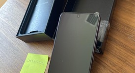 Mint
													Samsung Galaxy S22 - Unlocked, Black, 128 GB, 8 GB, SM-S901U1, photo 4 of 5