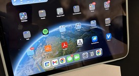 Mint
													Apple iPad Air 4th Gen - Wi-Fi, Gray, 256 GB, A2316, photo 3 of 15