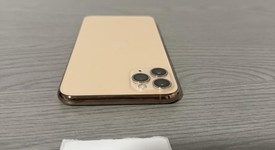 Fair
													Apple iPhone 11 Pro Max - Unlocked, Gold, 64 GB, A2161, photo 5 of 7