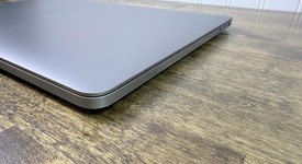 Fair
													MacBook Pro 2018 (With Touch Bar) - 13" - I7, Gray, 512 GB, 16 GB, photo 4 of 7