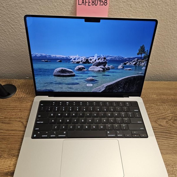 MacBook Pro 2024 - 14 inch - 512 GB, Silver, 16 GB, Apple M4