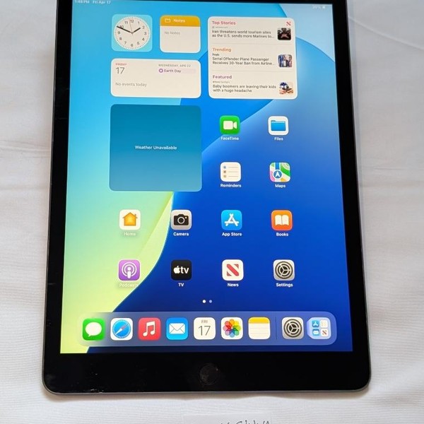 Apple iPad (7th Gen) - Unlocked, 128 GB, Gray, A2200