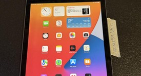 Good
													Apple iPad Pro 9.7" - Wi-Fi, Gray, 32 GB, A1673, photo 1 of 8