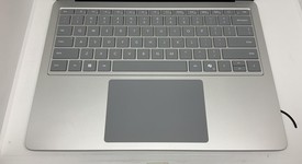 Good
													Microsoft Surface Laptop 7 - Platinum, 256 GB, 16 GB, 13.8", photo 3 of 11
