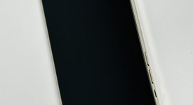 Mint
													Apple iPhone 14 Pro Max - Unlocked, Gold, 256 GB, A2651, photo 2 of 9