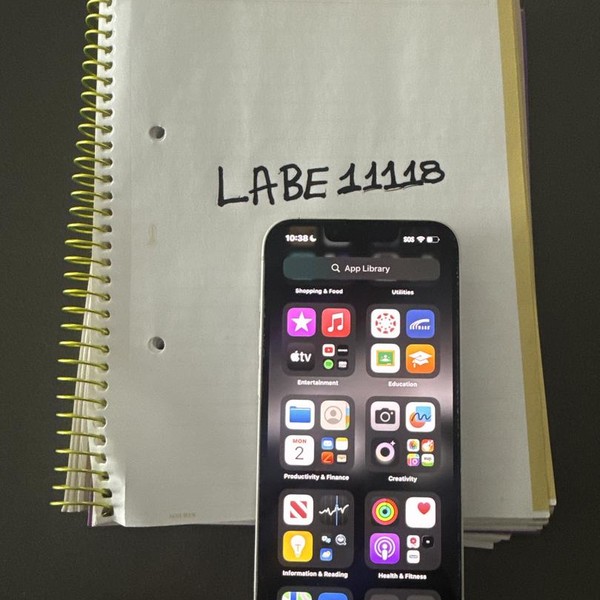 Apple iPhone 14 - Unlocked, 128 GB, Starlight, A2649