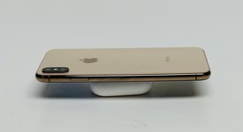 Mint
													Apple iPhone Xs Max - Unlocked, Gold, 256 GB, A1921, photo 4 of 9