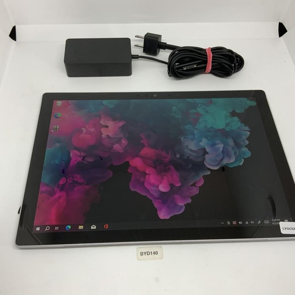 Microsoft Surface Pro 5 (2017) - Wi-Fi, 128 GB, Silver, 4 GB
