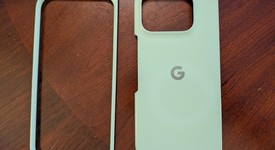 Good
													Google Pixel 9 Pro Fold - Unlocked, Porcelain, 256 GB, GGH2X, photo 4 of 18