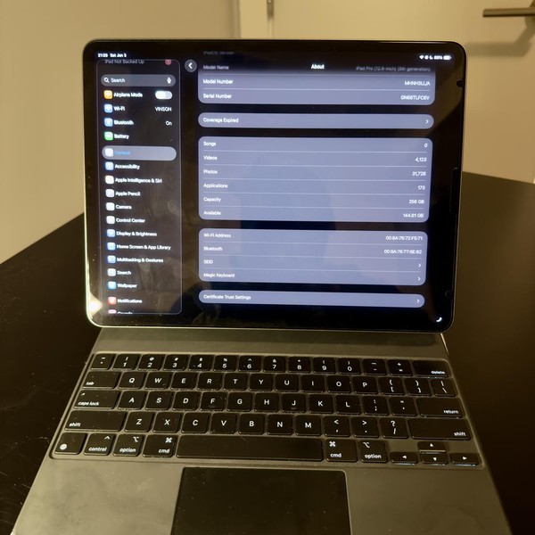 Apple iPad Pro 12.9 inch 5th Gen 2021 - Wi-Fi, 256 GB, Gray