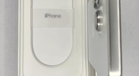 Mint
													Apple iPhone 16 Pro Max - Unlocked, White, 512 GB, A3084, photo 3 of 7