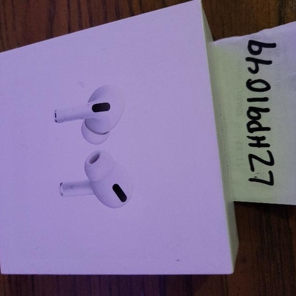 Apple AirPods Pro - MagSafe Case
