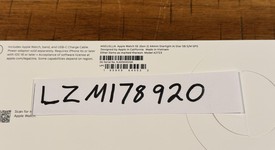 New
													Apple Watch SE 2nd Gen 44mm - Starlight, A2723 - GPS, Aluminum, photo 3 of 4