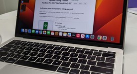 Good
													MacBook Pro 2017 (No Touch Bar) - 13" - I5, Silver, 512 GB, 8 GB, photo 1 of 9