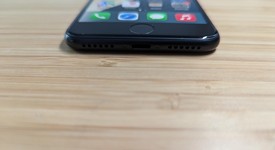 Good
													Apple iPhone SE 3rd Gen 2022 - Unlocked, Midnight, 64 GB, A2595, photo 3 of 14