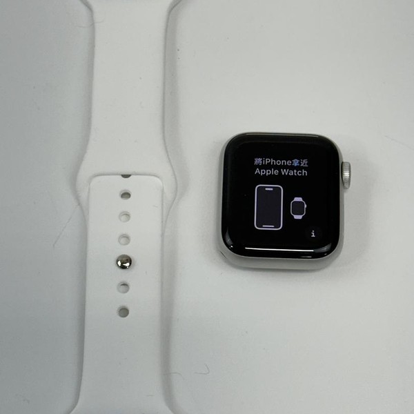 Apple Watch SE (2nd Gen) 40mm - Silver, A2722 - GPS, Aluminum