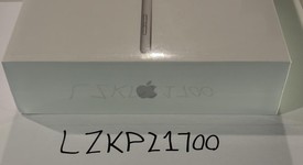 New
													Apple iPad 9th Gen - Wi-Fi, Silver, 256 GB, A2602, photo 3 of 6