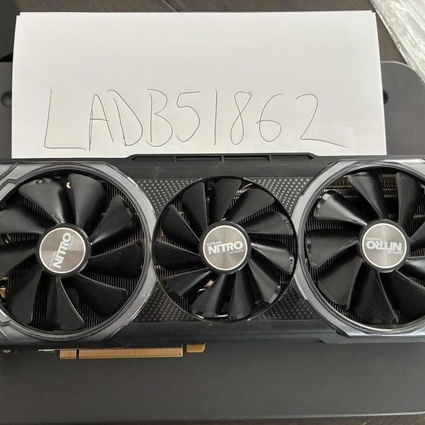 Sapphire Radeon RX Vega 64 - 21275-02-20G, Reference
