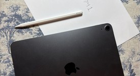 Good
													Apple iPad Air 5th Gen - Wi-Fi, Gray, 64 GB, A2588, photo 3 of 4