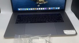 Good
													MacBook Pro 2018 (With Touch Bar) - 15" - I9, Gray, 1 TB, 32 GB, photo 3 of 6