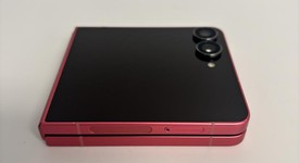 Good
													Samsung Galaxy Z Flip7 - Unlocked, Coral, 256 GB, 12 GB, SM-F766U1, photo 2 of 8