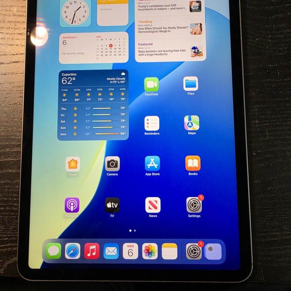 Apple iPad Pro 11 inch 2nd Gen 2020 - Unlocked, 128 GB, Gray, A2068