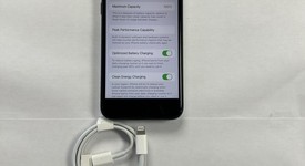 Mint
													Apple iPhone SE 3rd Gen 2022 - Unlocked, Midnight, 64 GB, A2595, photo 2 of 8