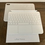 Used Apple Magic Keyboard Folio - White