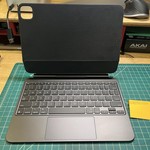 Used Apple Magic Keyboard for iPad Pro - Black