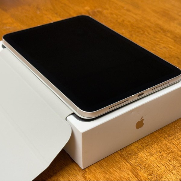 Apple iPad Mini 7th Gen - Unlocked, 256 GB, Starlight, A2995