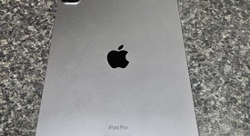 Good
													Apple iPad Pro 11" 4th Gen 2022 - Unlocked, Gray, 256 GB, photo 4 of 9