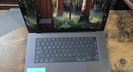 Mint
													MacBook Pro Late 2023 (M3) - 16" - Apple M3 Pro 12-core, Black, 512 GB, 18 GB, 18-core GPU, photo 2 of 17