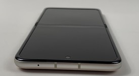 Good
													Motorola Razr (2023) - Unlocked, Pink, 128 GB, 8 GB, photo 4 of 7