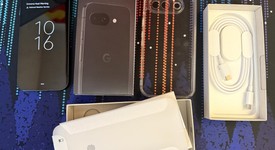 Good
													Google Pixel 9a - Verizon, Obsidian, 128 GB, 8 GB, photo 2 of 3