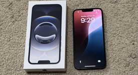 Mint
													Apple iPhone 16e - Metro by T-Mobile, Black, 128 GB, A3212, photo 3 of 11