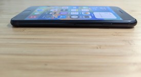 Good
													Apple iPhone SE 3rd Gen 2022 - Cricket, Midnight, 64 GB, A2595, photo 4 of 13