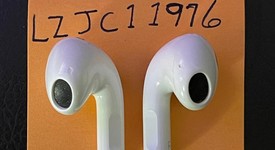 Used
													Apple AirPods 3rd Gen - Lightning Case, photo 5 of 5