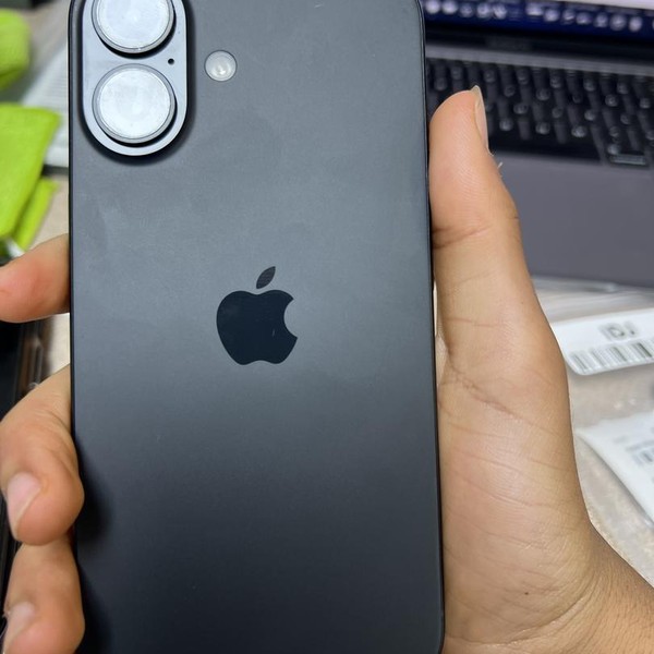 Apple iPhone 16 - AT&T, 128 GB, Black, A3081