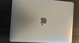 Good
													MacBook Air 2020 - 13" - Apple M1, Gray, 256 GB, 8 GB, photo 3 of 11