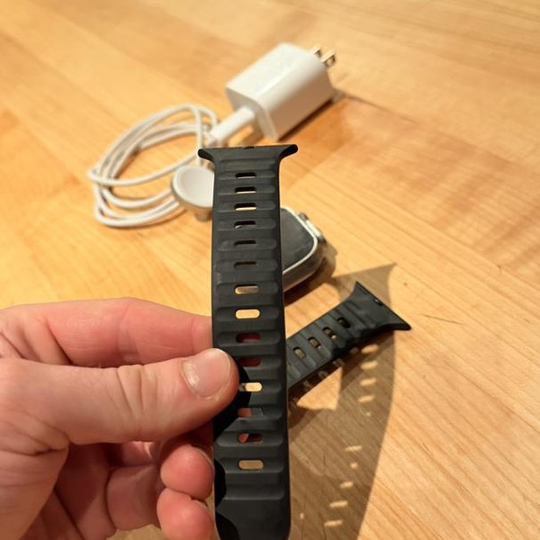 Apple Watch Ultra 2 49mm - Unlocked, Natural, A2986