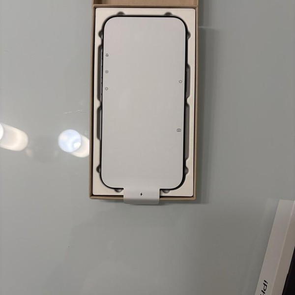 Apple iPhone 16 - Unlocked, 256 GB, Black, A3081