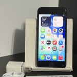 Good Apple iPhone SE 3rd Gen 2022 - Unlocked, 64 GB, Midnight, A2595