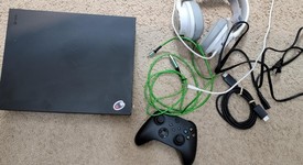 Good
													Xbox One X (2017) - Black, Standard, photo 2 of 5
