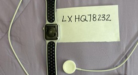 Mint
													Apple Watch SE 1st Gen 40mm - Unlocked, Silver, A2353 - Cellular, Nike, photo 4 of 9