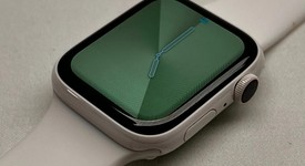 Mint
													Apple Watch Series 5 44mm - Unlocked, White, A2095 Cellular, Ceramic, photo 5 of 6