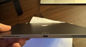 Mint
													Apple iPad Air 13" (M3) 2025 - Wi-Fi, Gray, 128 GB, photo 5 of 8