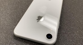 Good
													Apple iPhone Xr - Verizon, White, 64 GB, A1984, photo 5 of 8