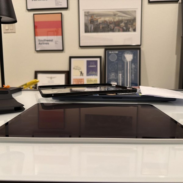 Apple iPad Pro 13 inch (M4) 2024 - Unlocked, 1 TB, Silver, 16 GB, A2926, Nano-texture Glass